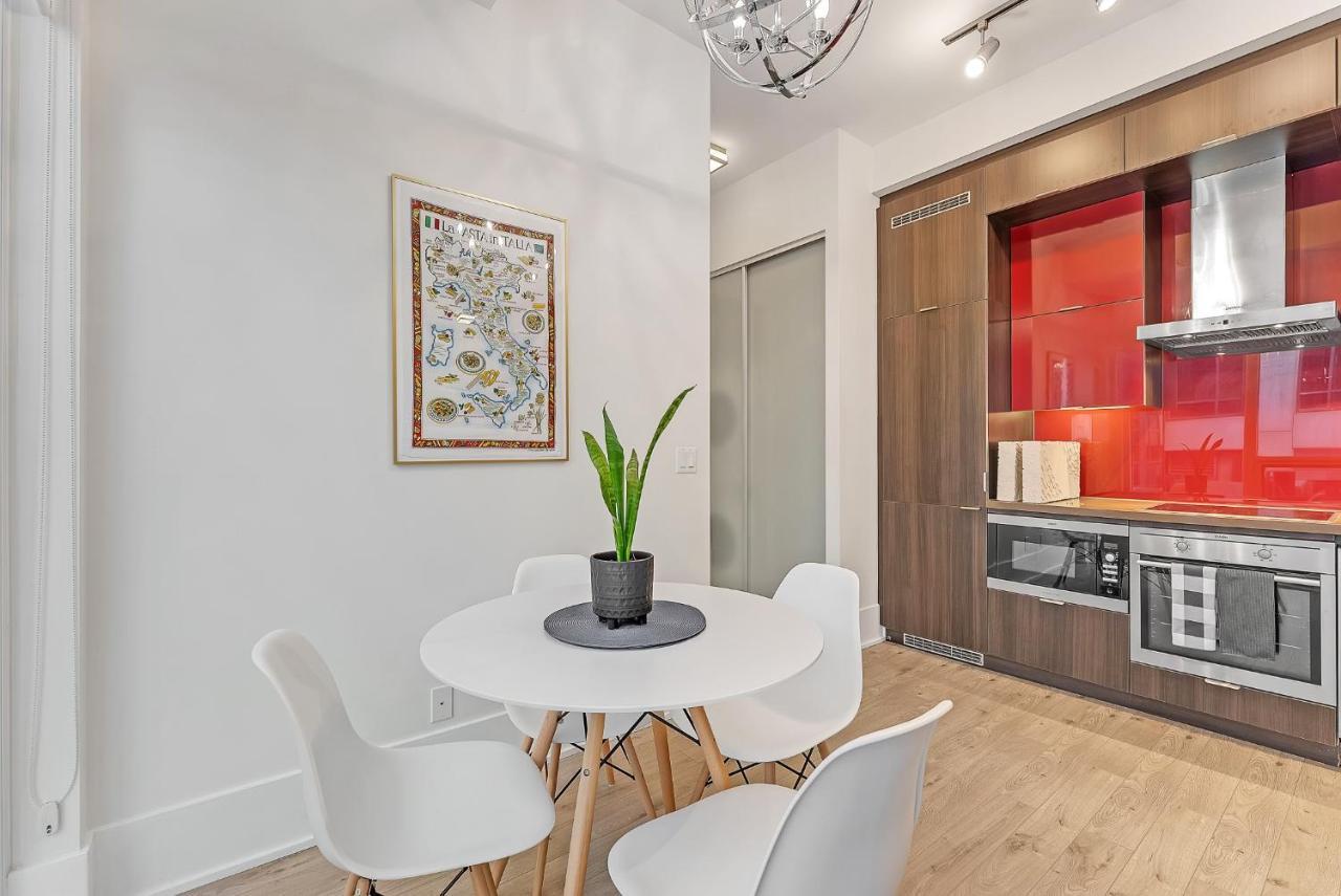2Br 2Bth Apt-Rogers Center-Cn Tower-Free Parking Lejlighed Toronto Eksteriør billede