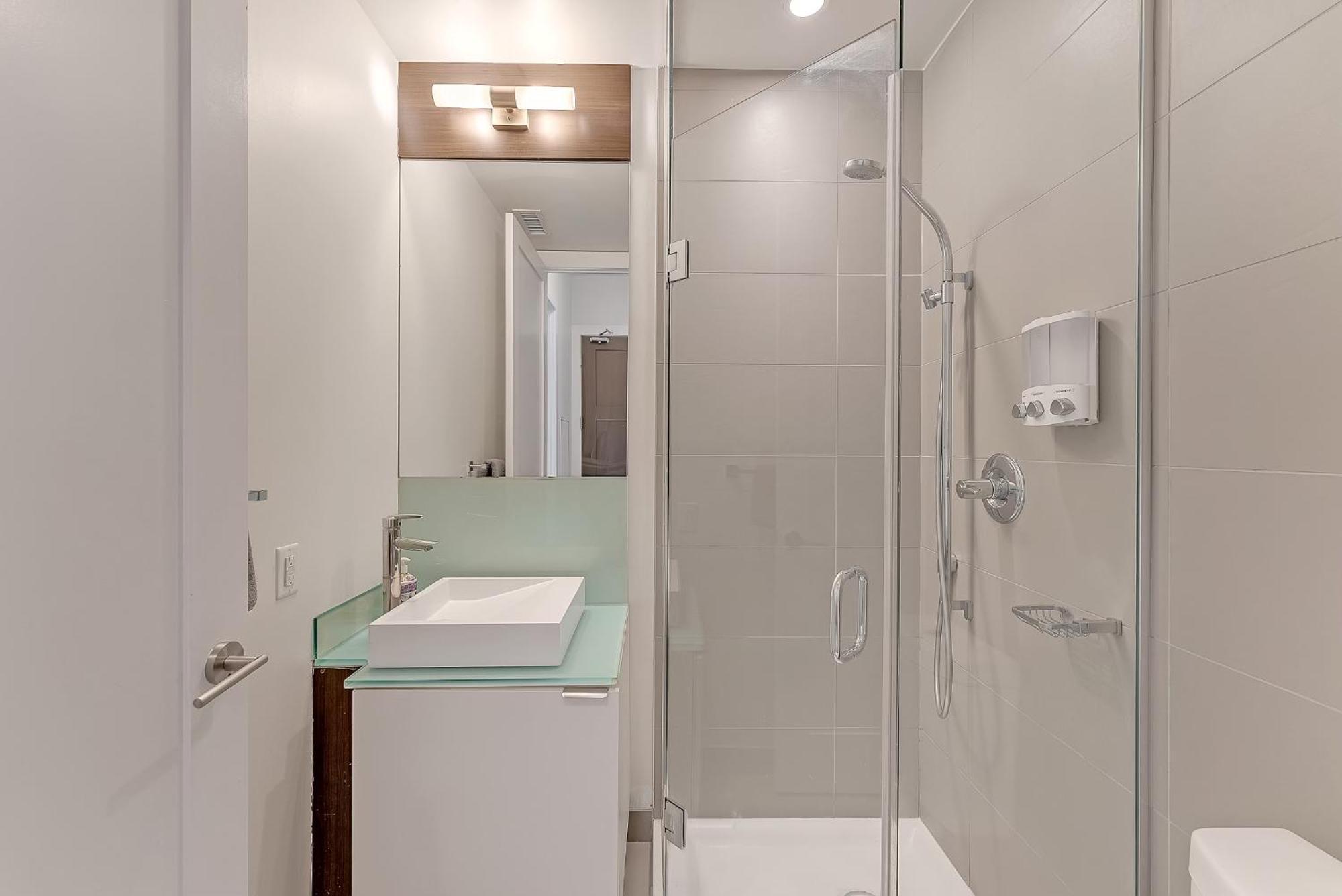 2Br 2Bth Apt-Rogers Center-Cn Tower-Free Parking Lejlighed Toronto Eksteriør billede